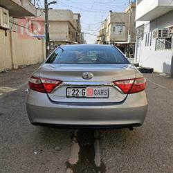 تۆیۆتا کامری